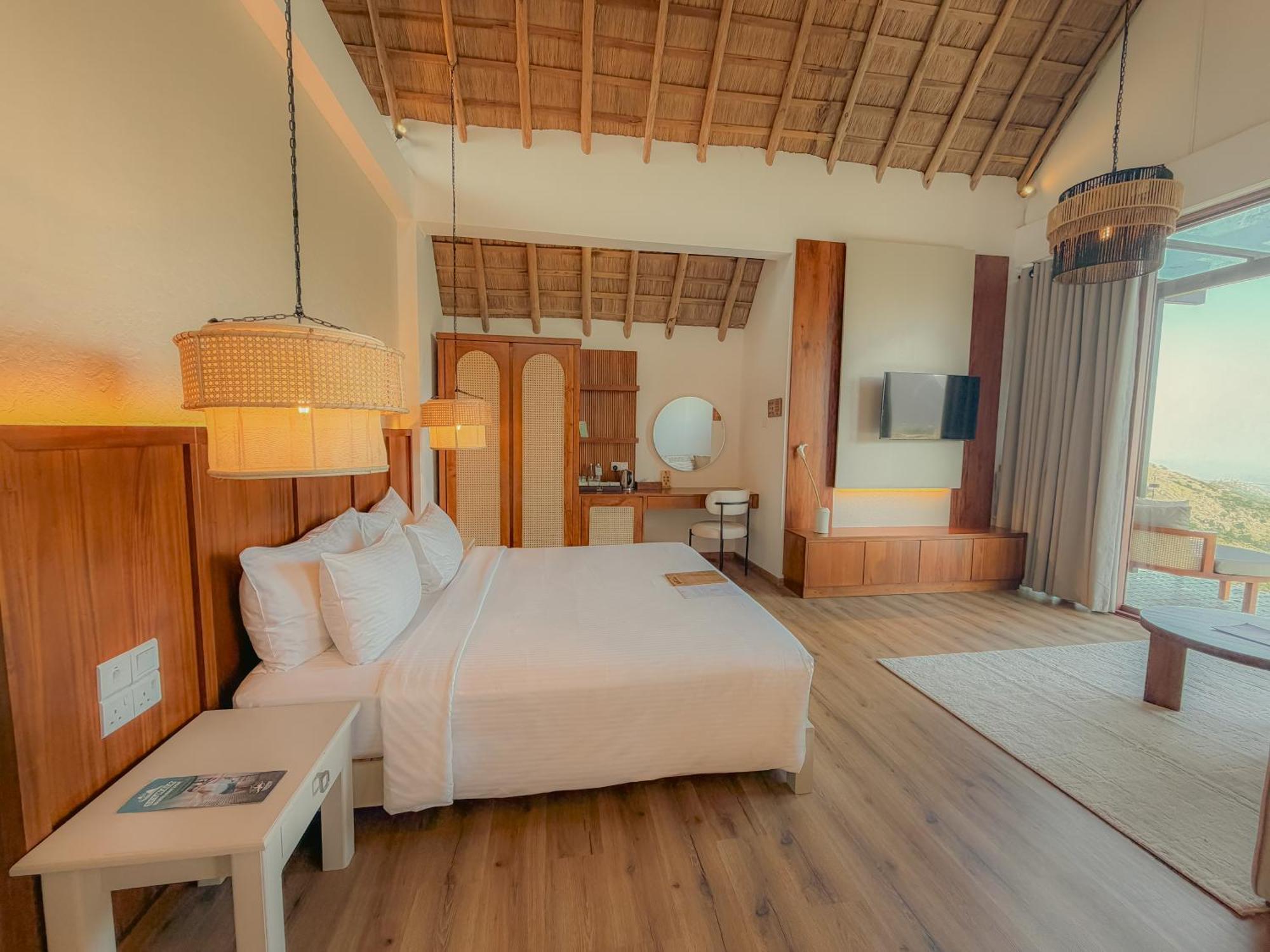 Deluxe Room Sunrise Walk